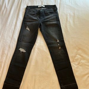 Flying money gray/black wash ripped jeans